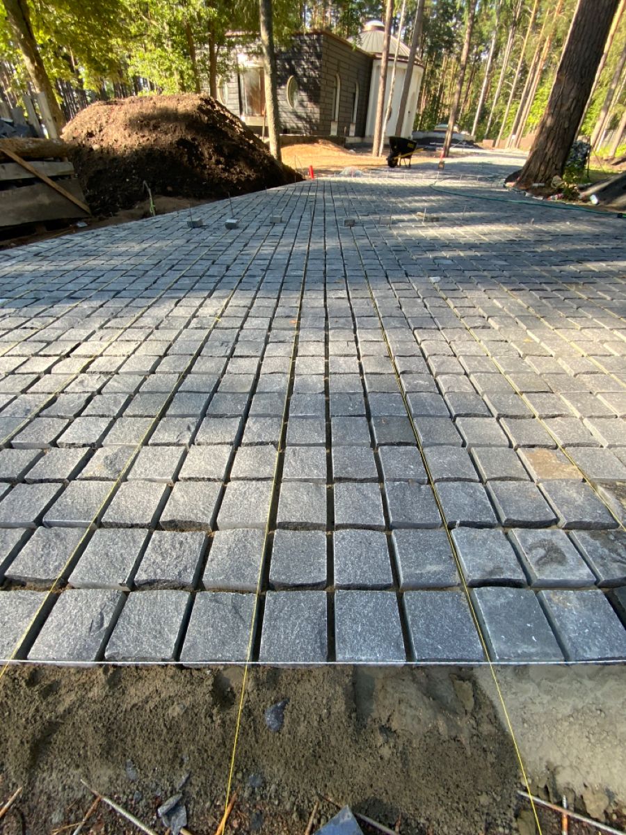 Basalt Dark Vietnam 20x14-14x14-10x10x5-7cm