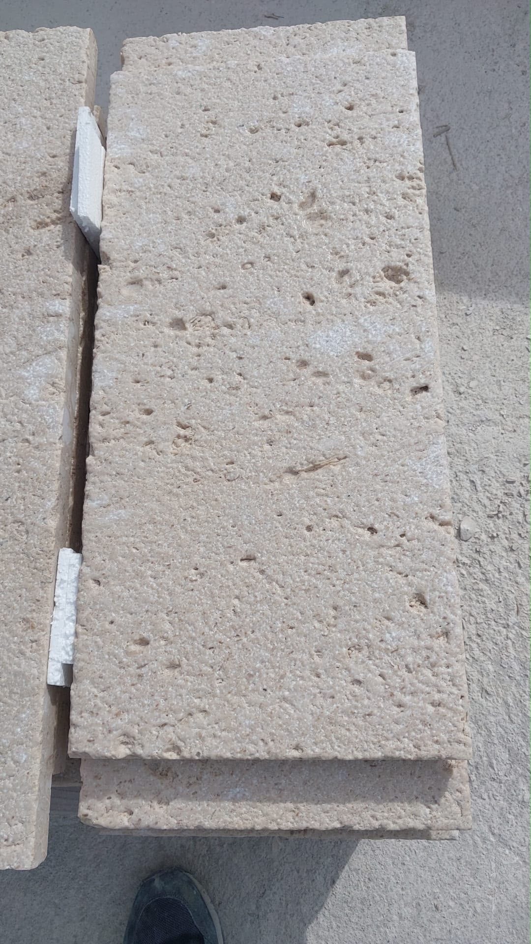 art 790 Dallen Kroatie Brac Stone banen 60/2cm verouderd