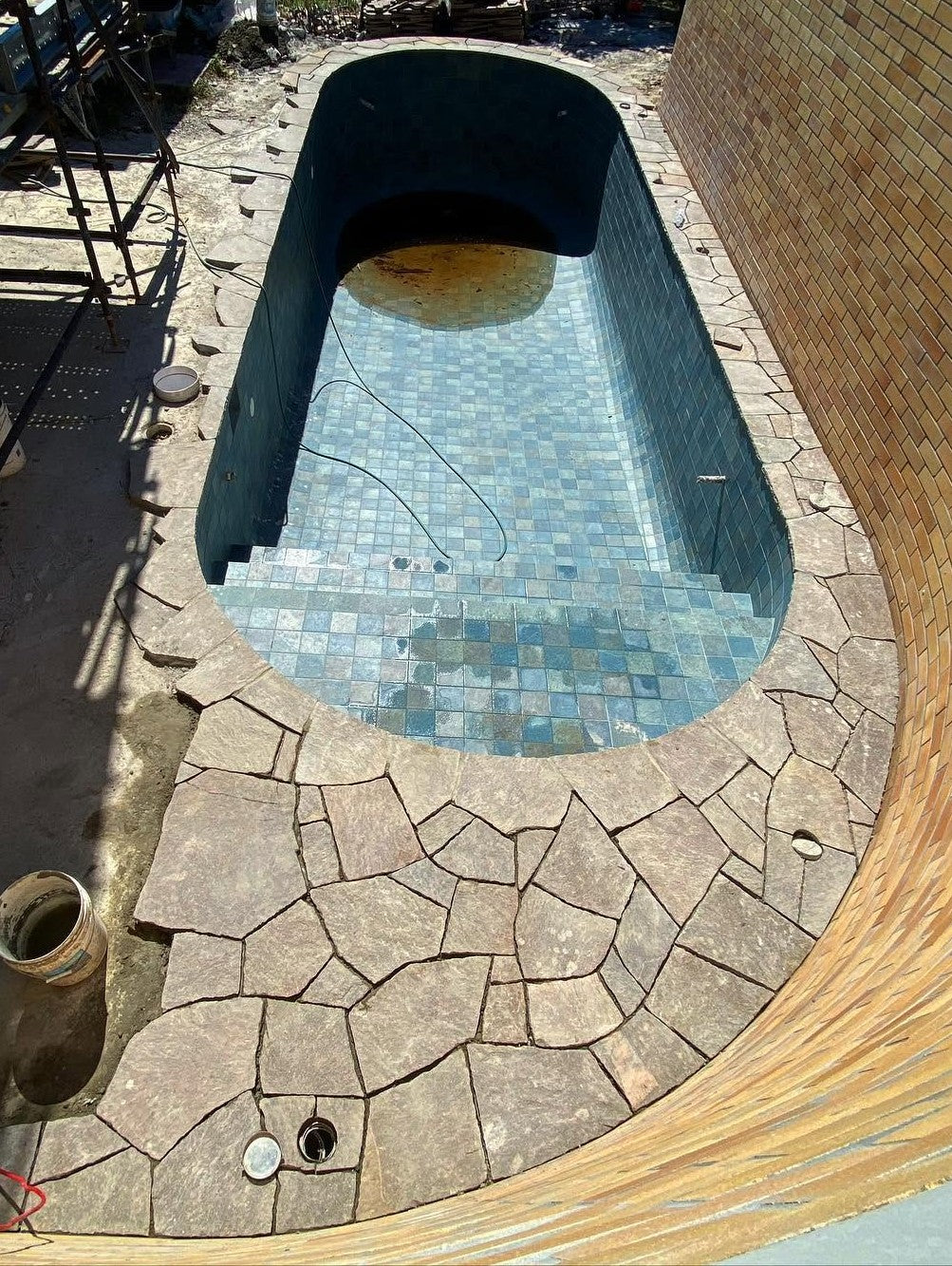 Flagstones Italiaanse Porfier Jumbo  XXL 20-40mm 2-4pc per M2