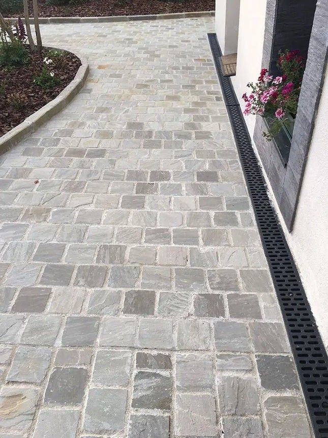 Kasseien Kandla Grey 10x10-14x14x5-7cm -20x14x5-7cm en 20x14x3-5cm