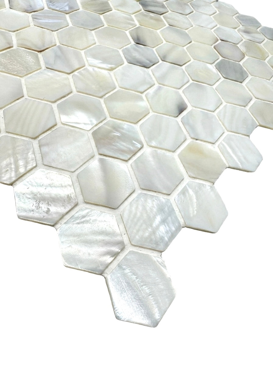 art 721 Oyster Pearl White Hexagon schelp  23mm op matje 300x300x2mm