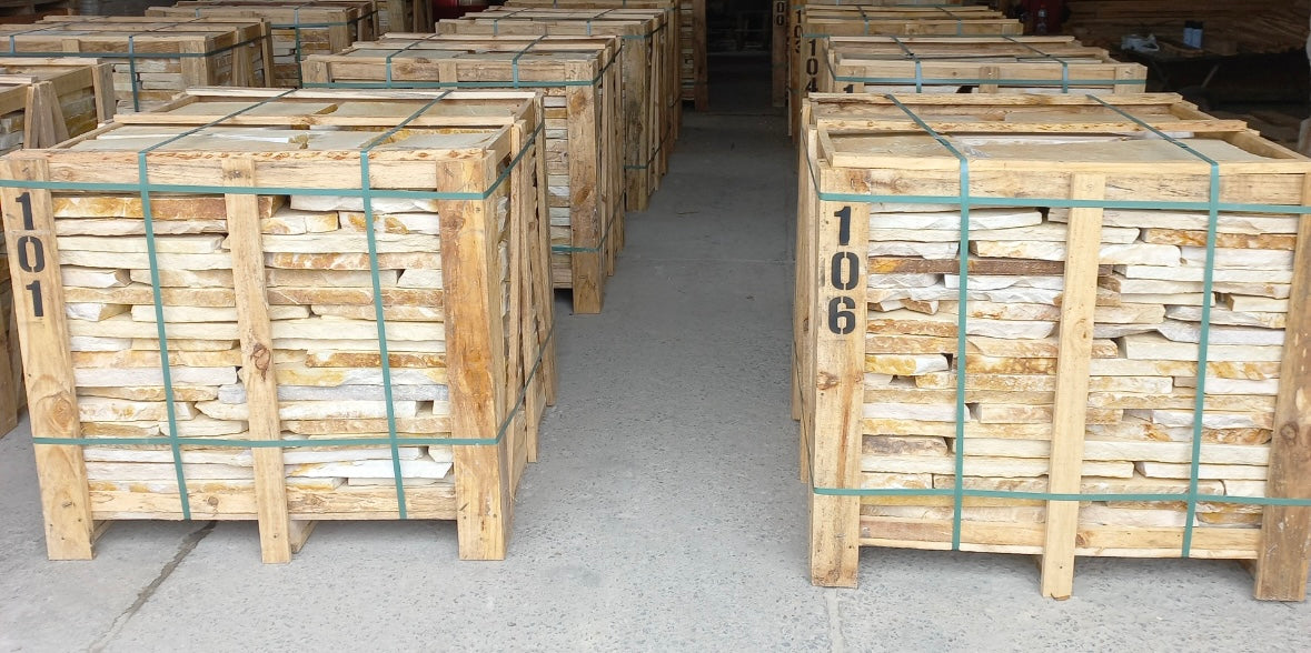Flagstones Brasil Yellow XL 25-40mm inhoud krat 22M2 = 1600KG