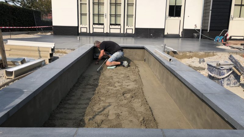 Zwembadranden Belgisch Hardsteen – Blauw Gezoet 100x35x4.8/3cm op voorraad