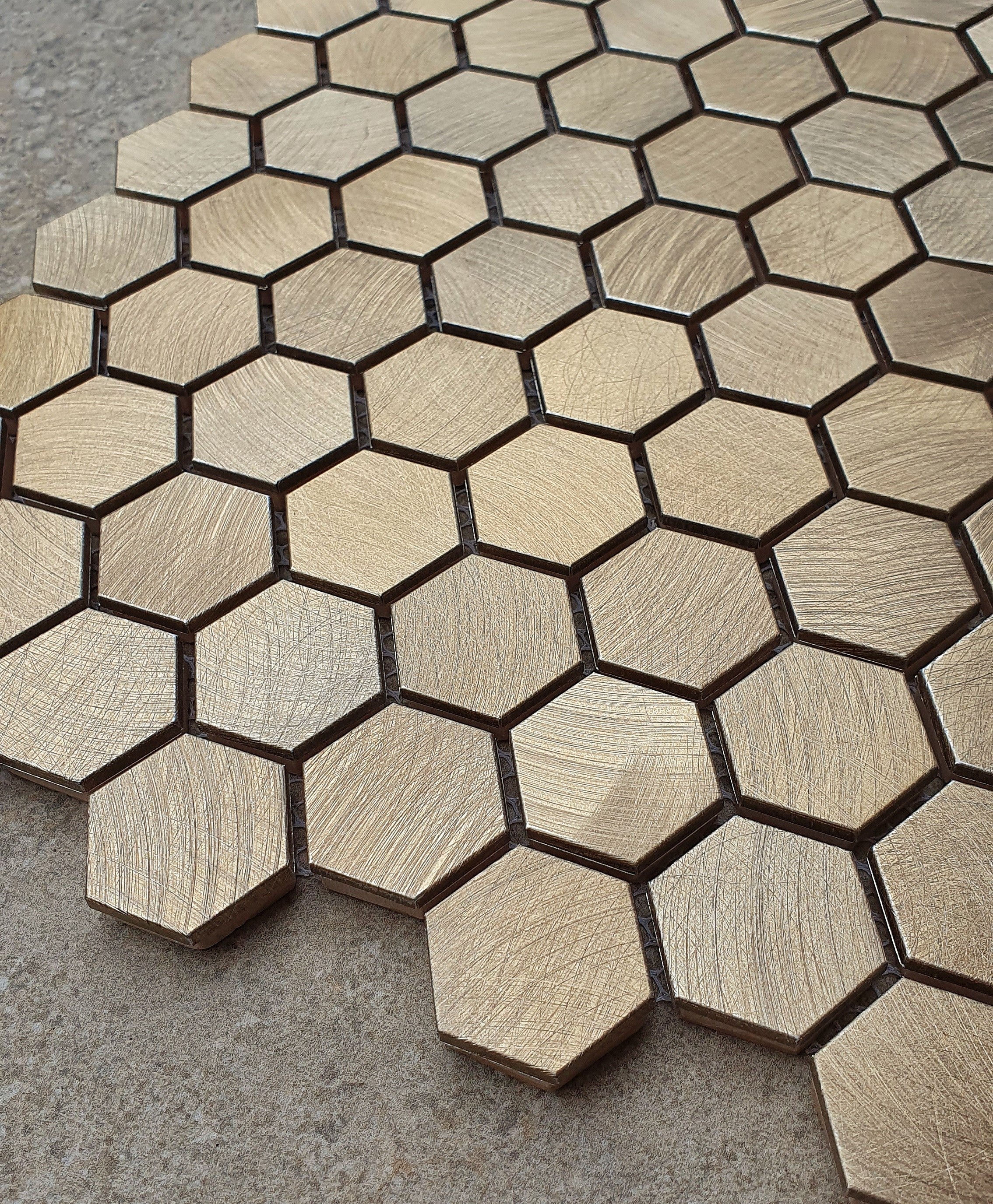 Aluminium hexagon gold