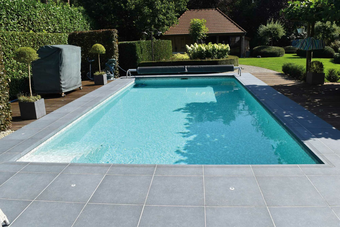 Pierre Bleu Noir 800x800x20mm R11 strak gezaagde kanten