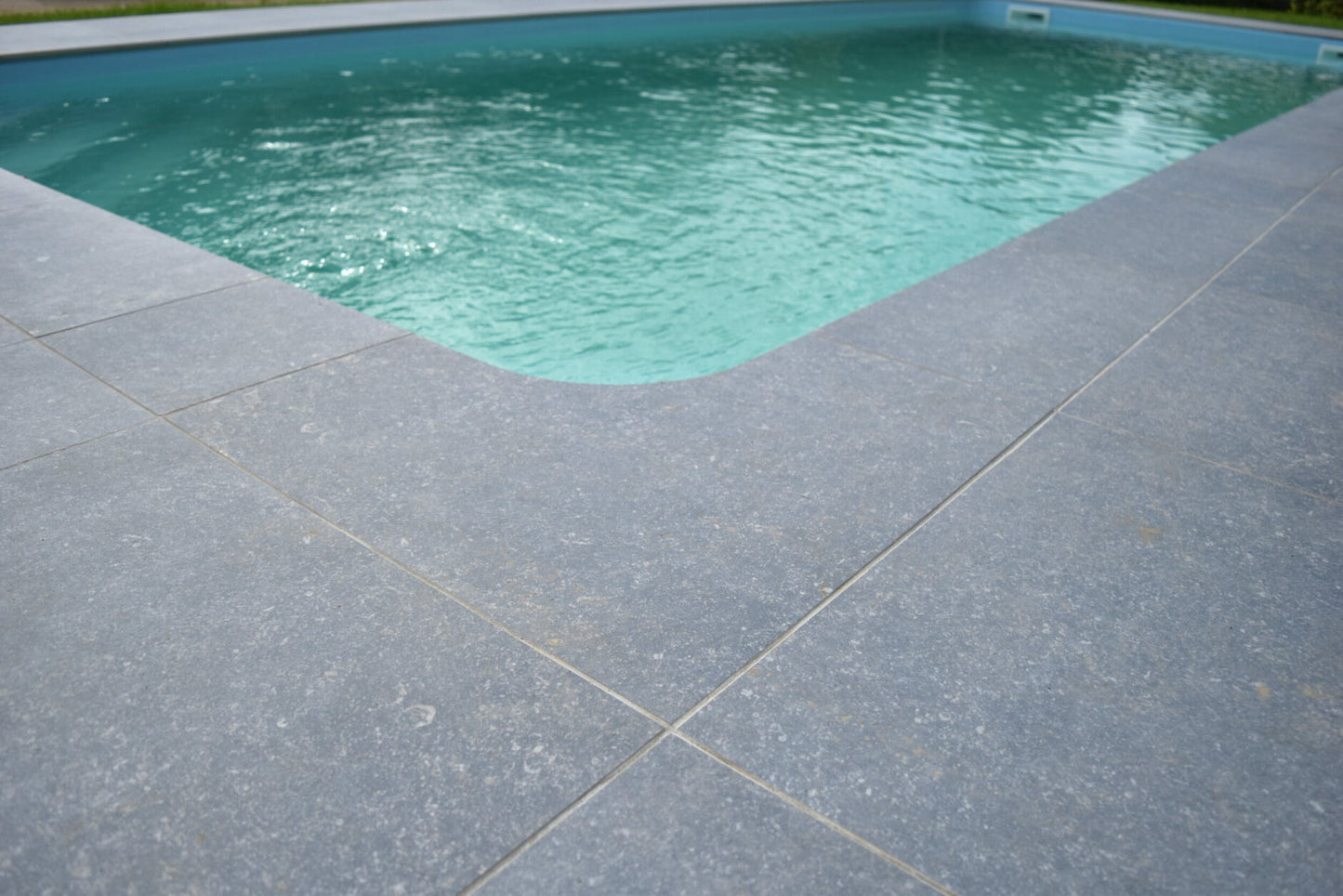 Pierre Bleu Noir 800x800x20mm R11 strak gezaagde kanten