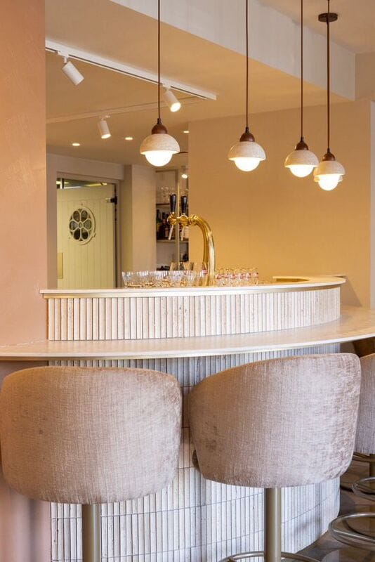 art 706 Kit Kat Conclave Travertin Mozaïek 151x30x15mm op matje 300x300x15mm