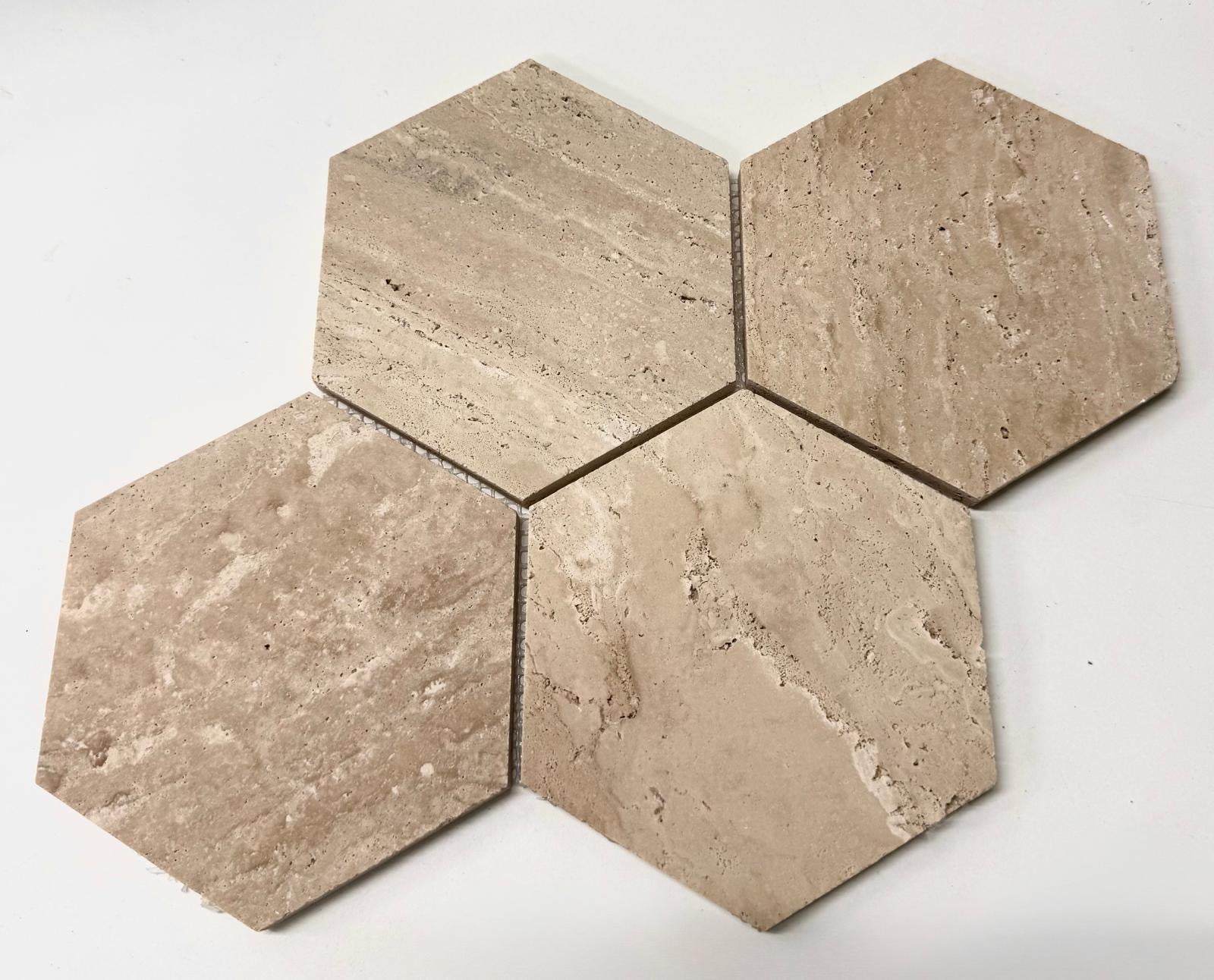art 708 Travertin Light  Hexagon 150mm op matje 300x300x10mm gezoet