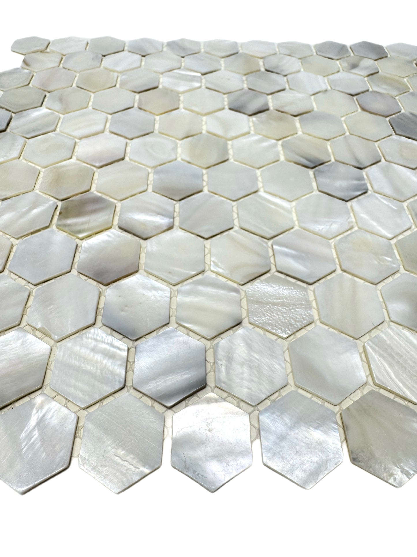 art 721 Oyster Pearl White Hexagon schelp  23mm op matje 300x300x2mm