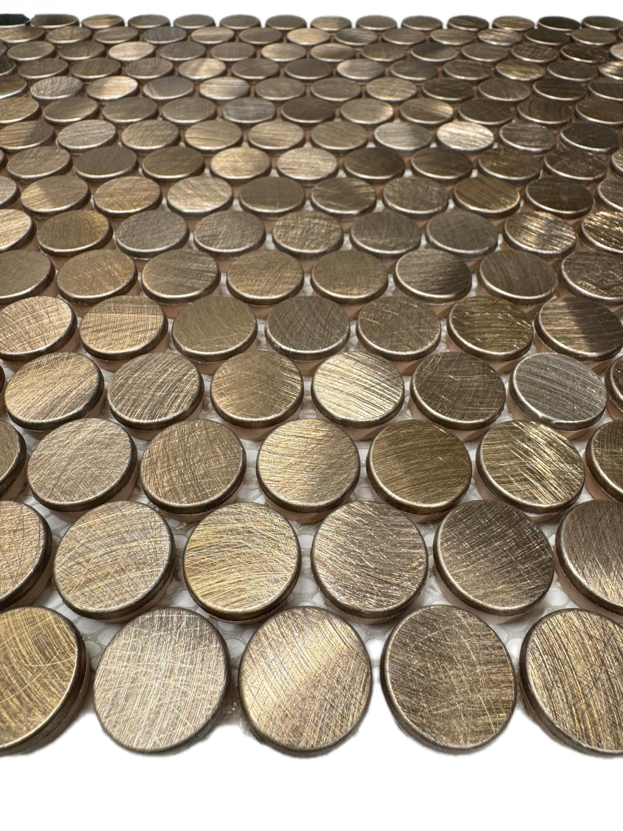 art 735 Reflections Penny Round Gold 19mm op matje 300x300x8mm