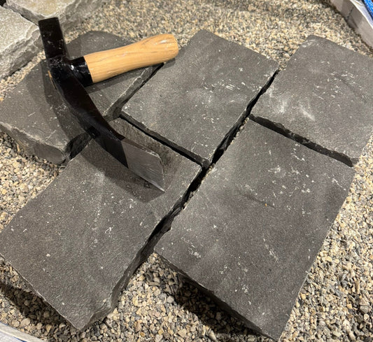 Basalt Dark Vietnam 20x14x5-7cm